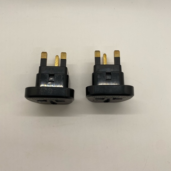 NWOT Travel Adapter US to UK/British Plug (2 in bundle) - Picture 6 of 8